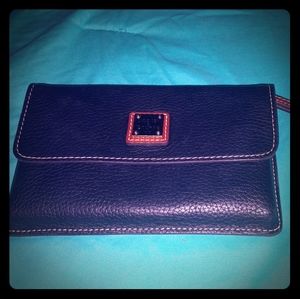 Dooney & Bourke pebbled leather wristlet